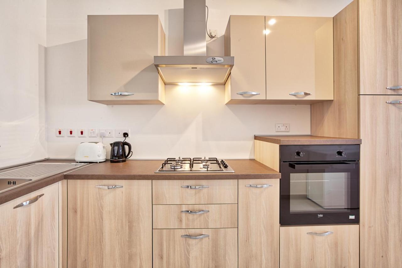 Mercury Apartment